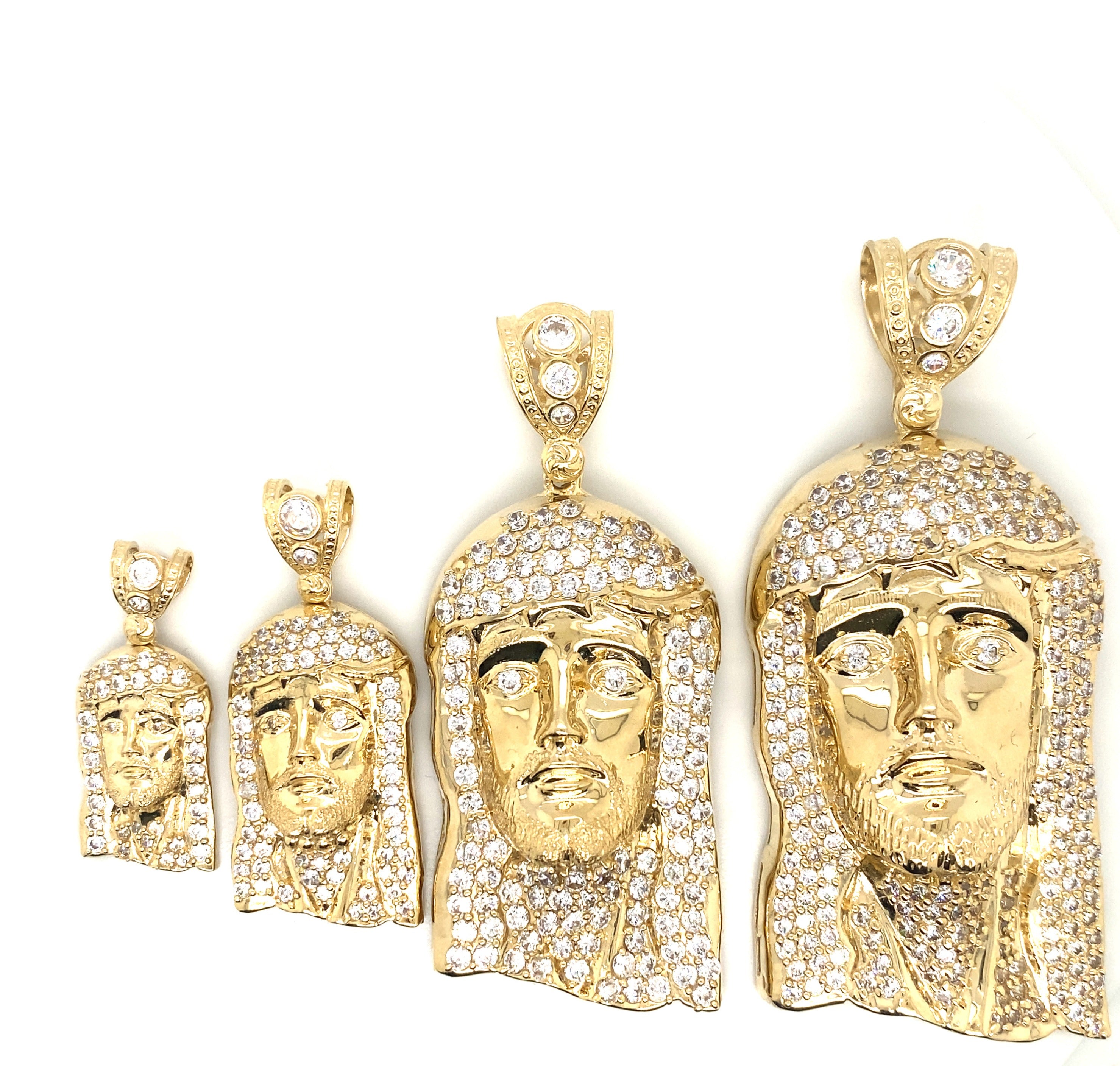 Jesus Head Pendant in 14K Gold image 0