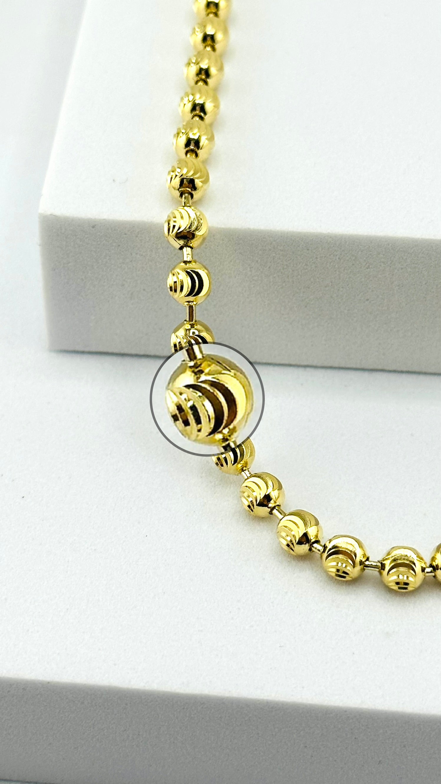 Moon Cut Chain in 14K Real Gold image 3